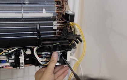 ダイキンお掃除機能付きエアコンの基板の写真