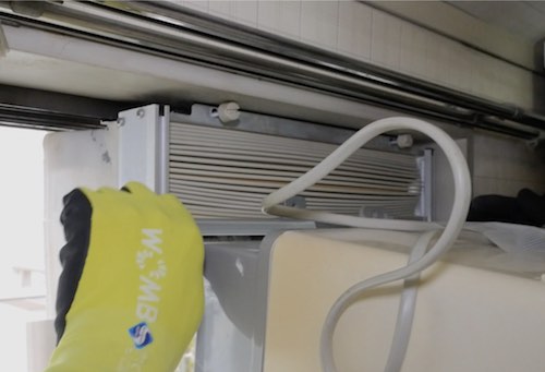 縦方向の送風ファン-1