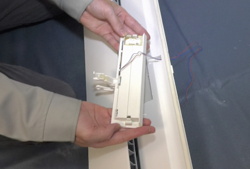 プラズマクラスターユニット電装部の分解