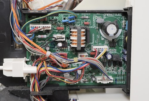 シャープEXシリーズの電装ボックス