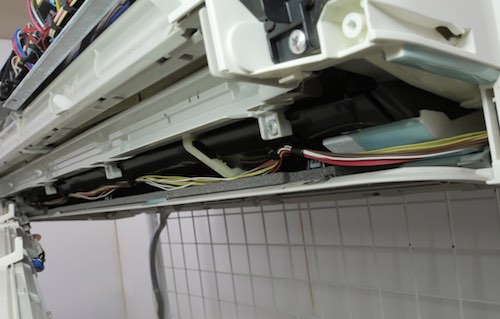 東芝SDRシリーズのルーバーモーター