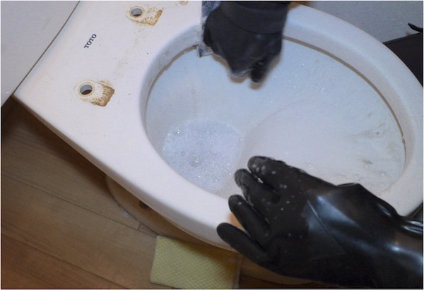 トイレ清掃イメージ
